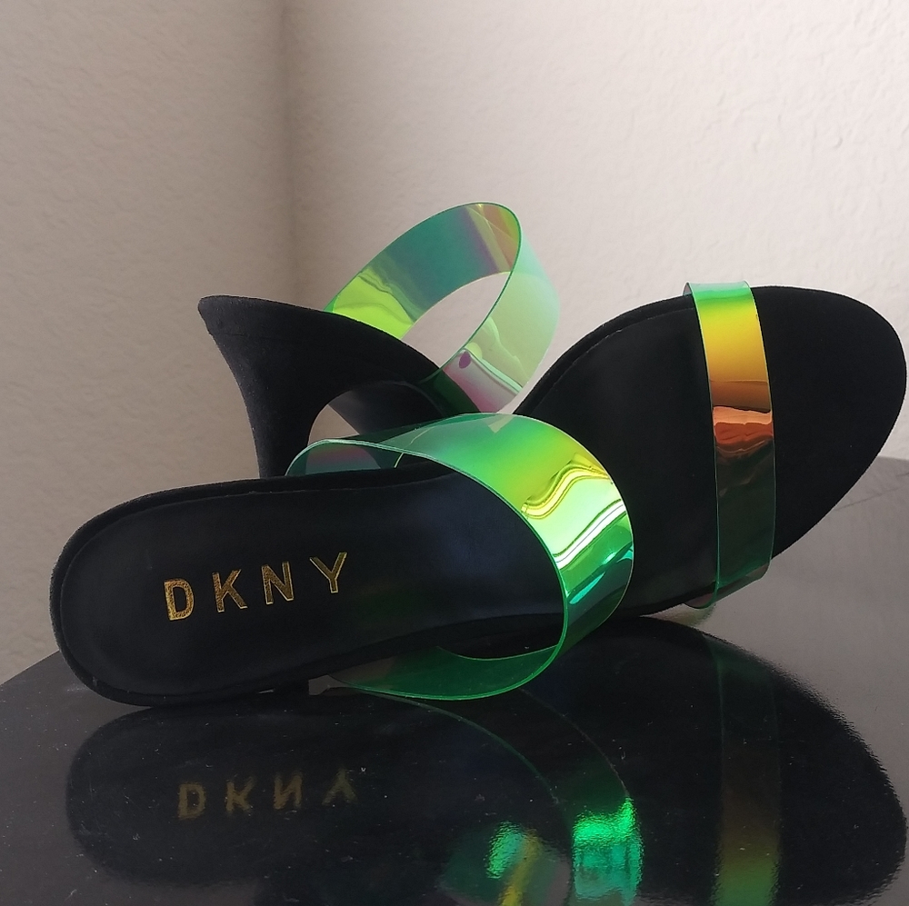 DKNY sandals - Picture 10 of 13